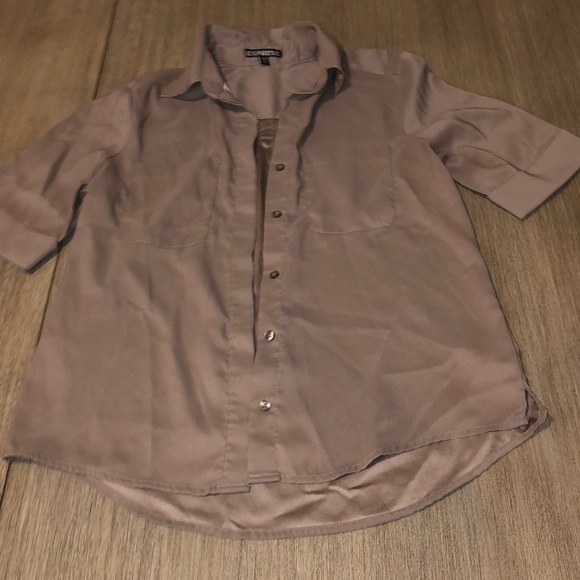 Button down - Picture 2 of 2